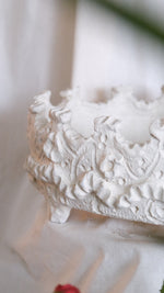 Load image into Gallery viewer, Objects Of Virtue White Pot #300