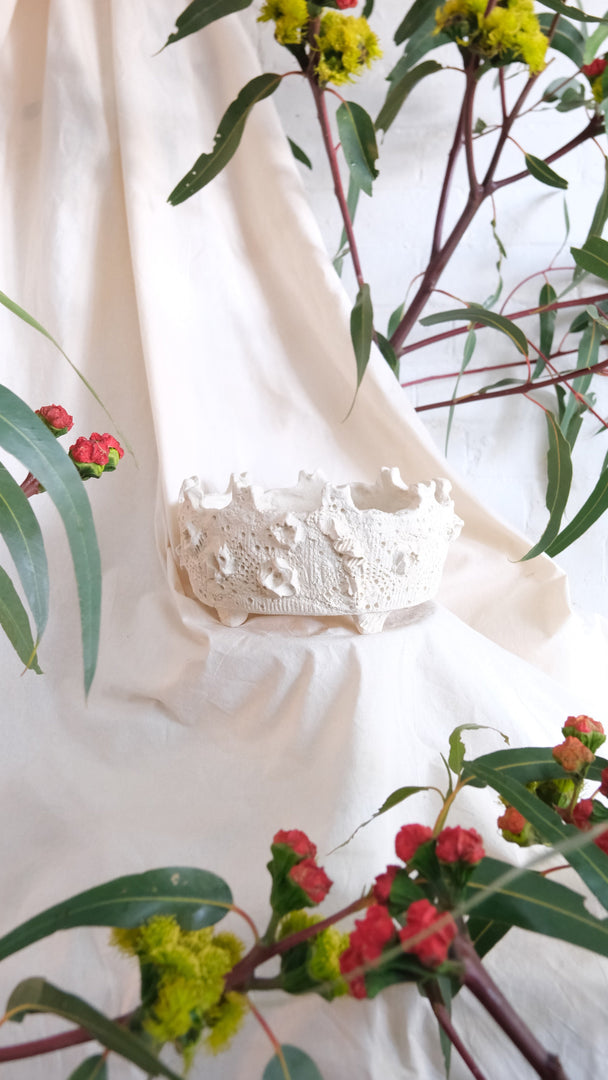 Objects Of Virtue White Pot #294