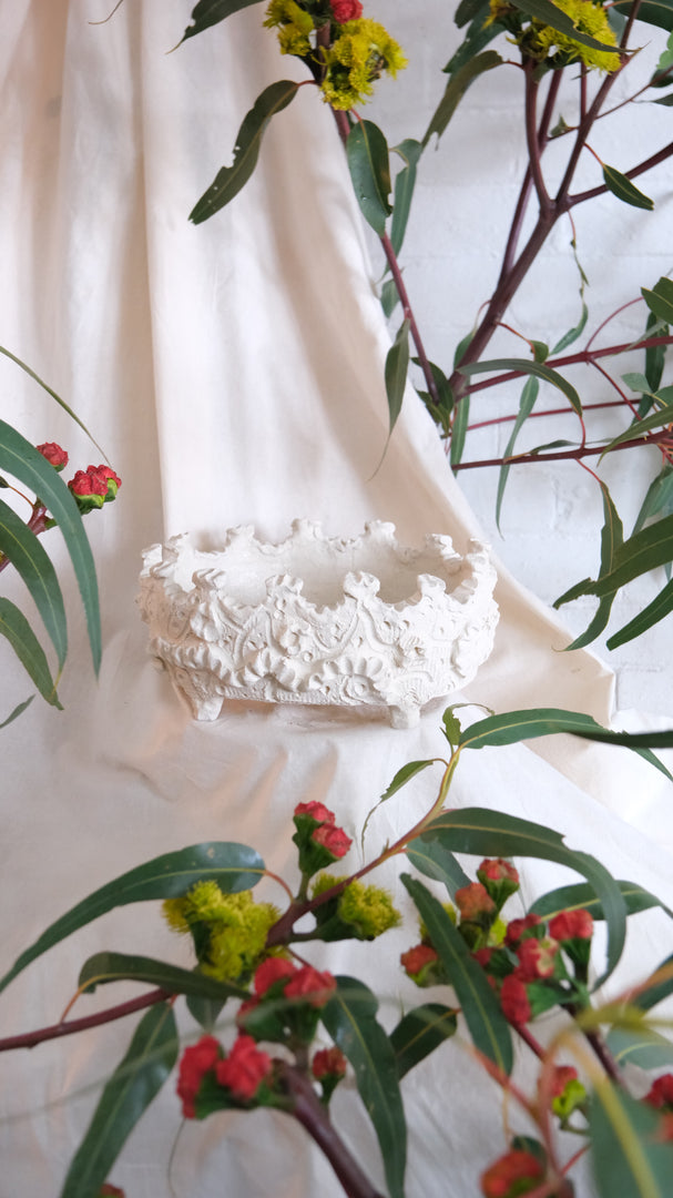 Objects Of Virtue White Pot #300
