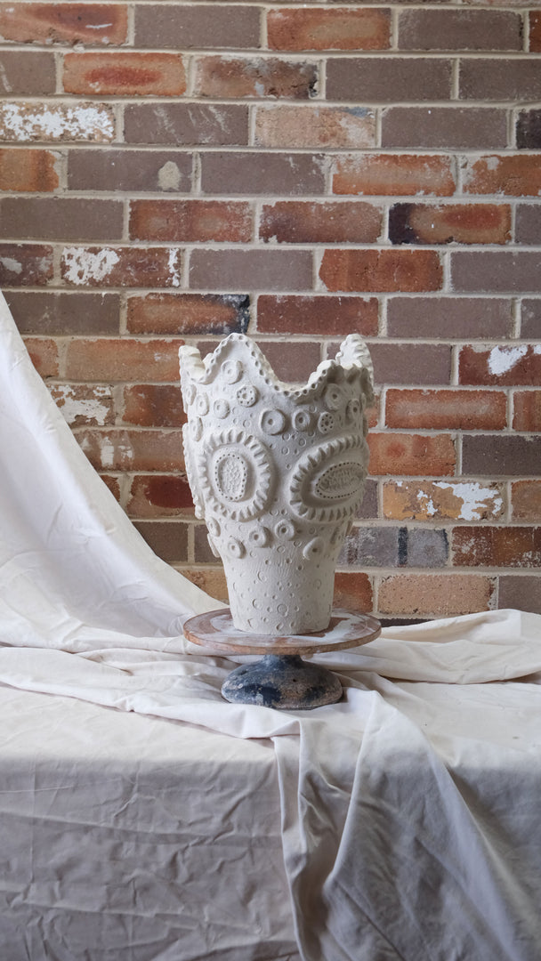 Objects Of Virtue Ceramic Ivory Pot #237